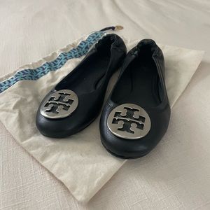 Tory Burch black & silver leather ballet flats | size 7